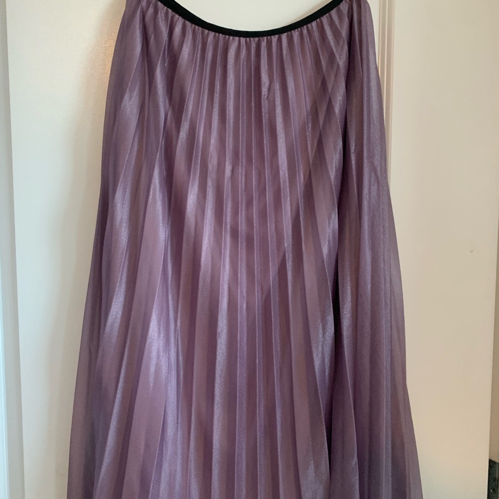 Vero Moda size M purple iridescent midi skirt